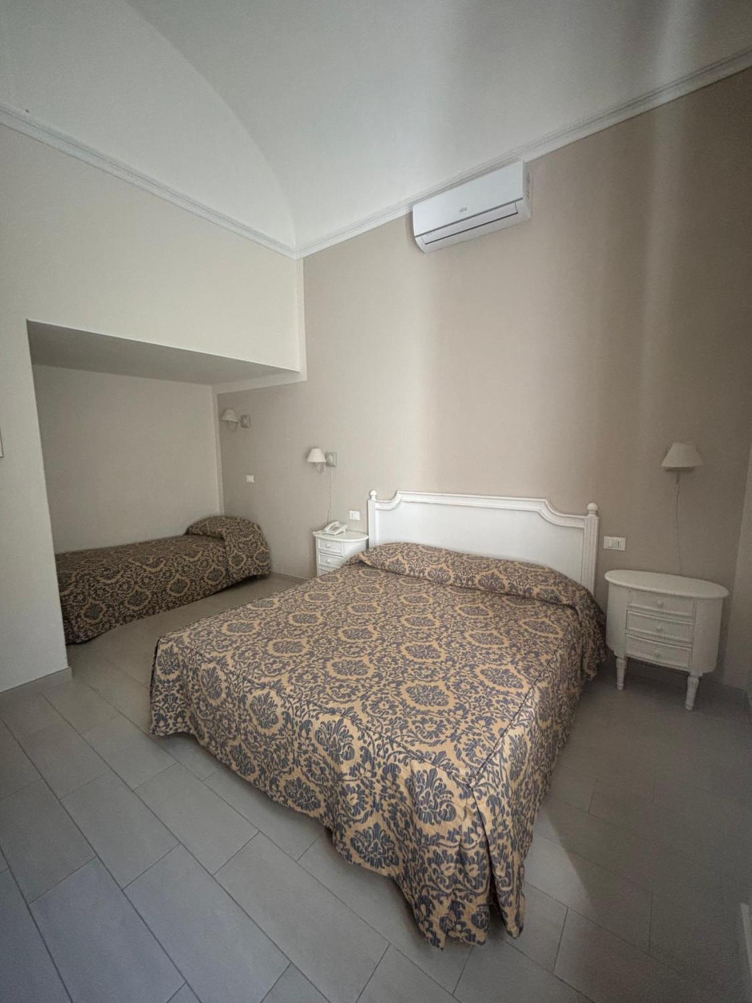 Villa Parisi Grand Hotel Castiglioncello Esterno foto
