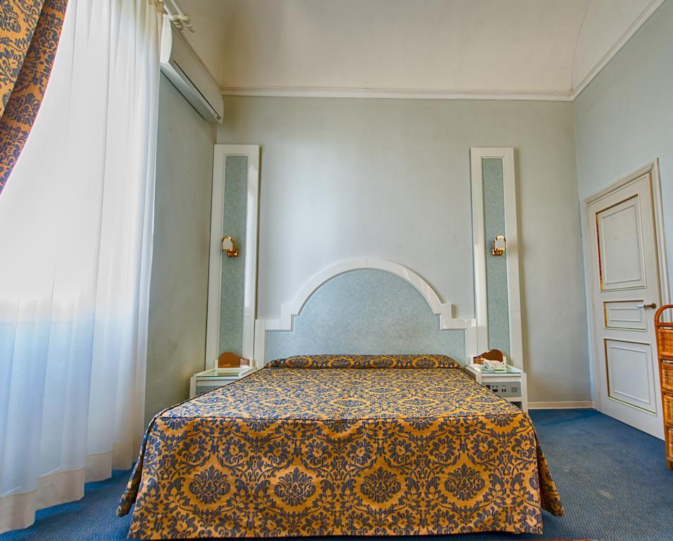 Villa Parisi Grand Hotel Castiglioncello Esterno foto