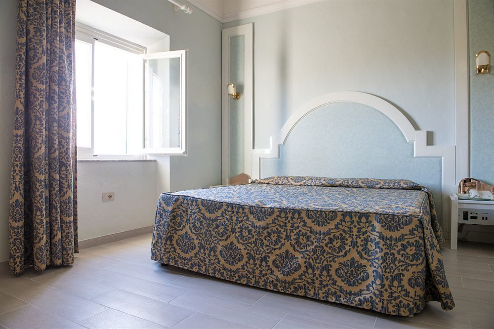 Villa Parisi Grand Hotel Castiglioncello Esterno foto
