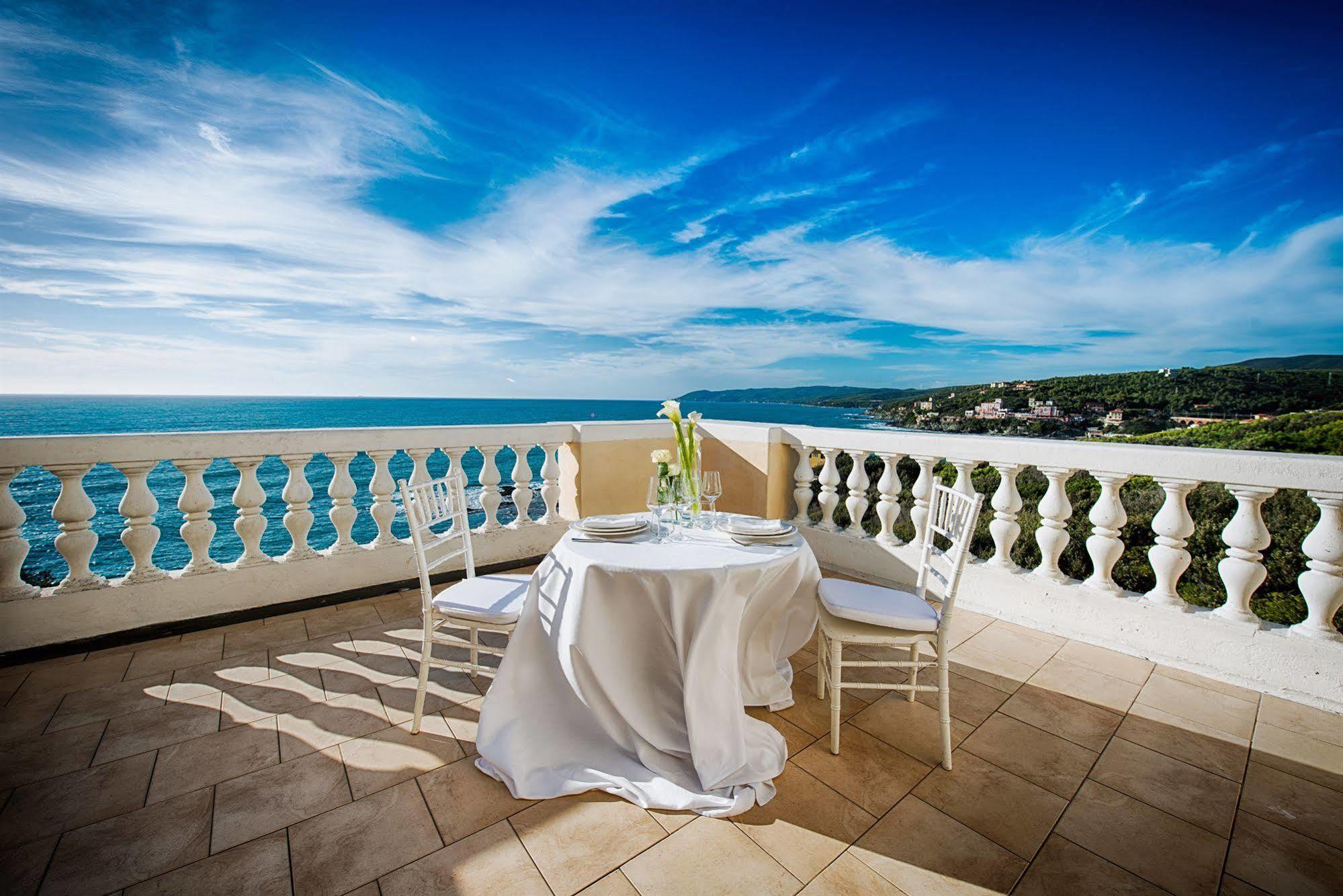 Villa Parisi Grand Hotel Castiglioncello Esterno foto