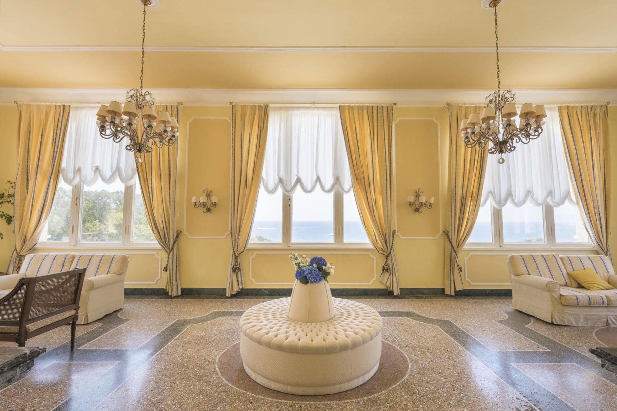 Villa Parisi Grand Hotel Castiglioncello Esterno foto