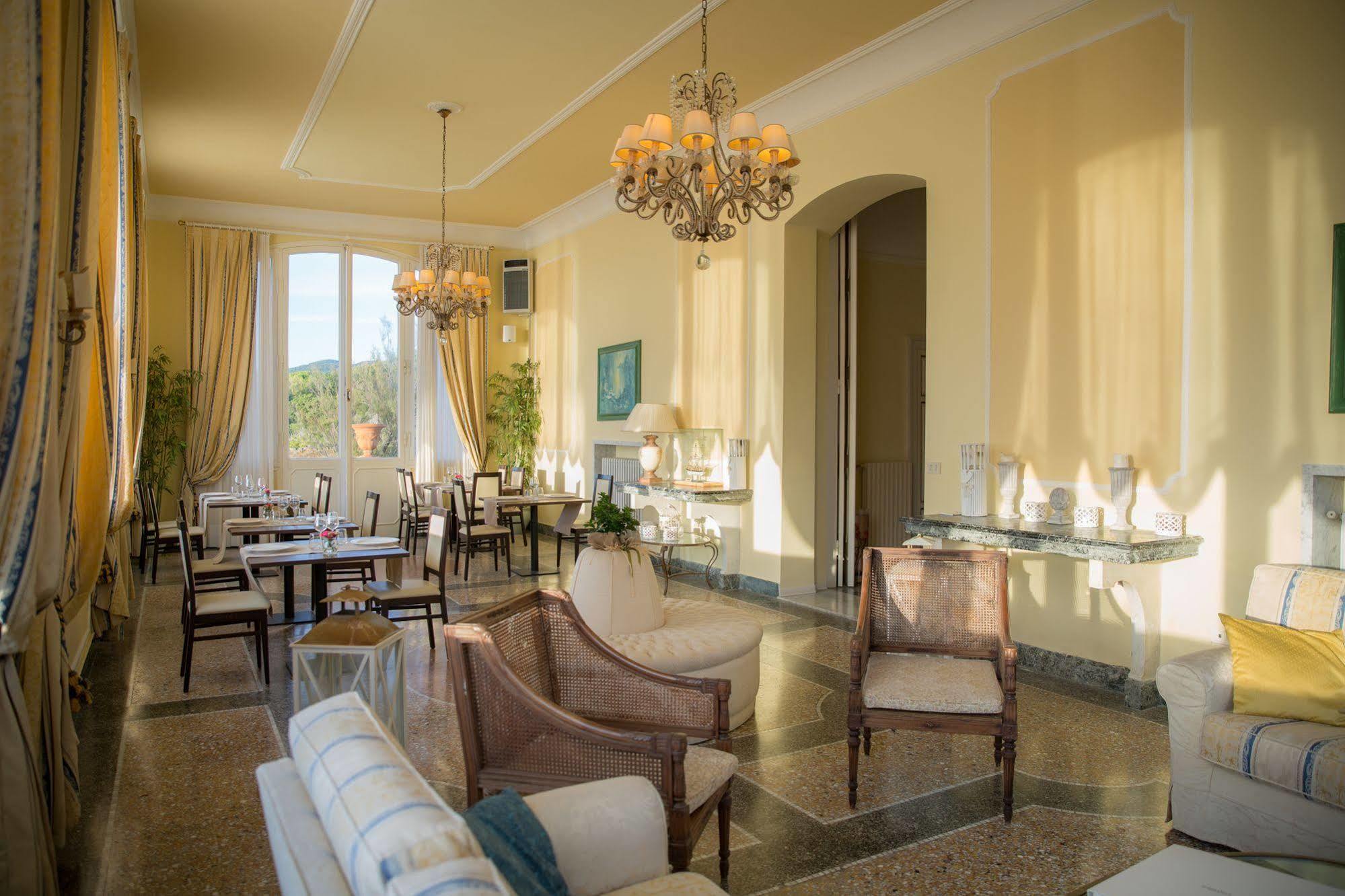 Villa Parisi Grand Hotel Castiglioncello Esterno foto