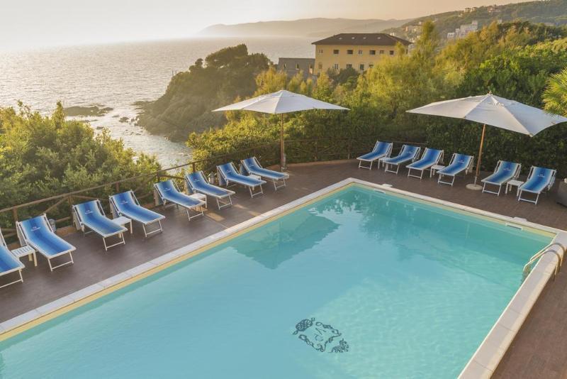 Villa Parisi Grand Hotel Castiglioncello Esterno foto